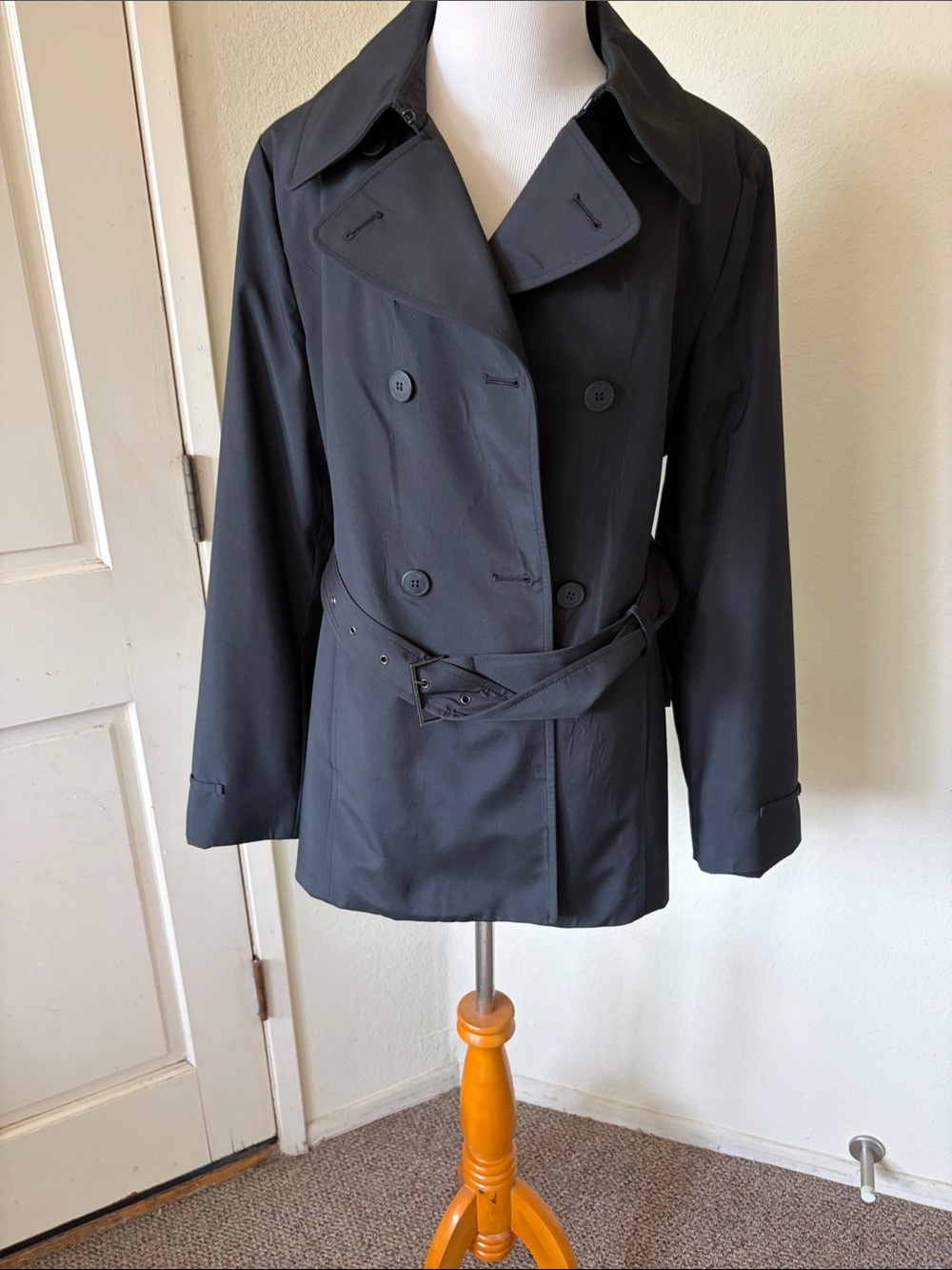 Calvin Klein Women's Black Double-Breasted Trench Coat with Belt